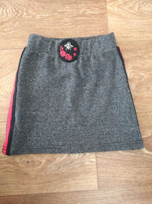 Речі на дівчинку зріст 122-134.