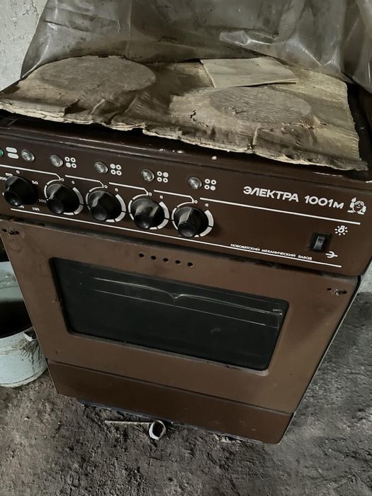 Продаєм Електро плиту Електра 1001м
