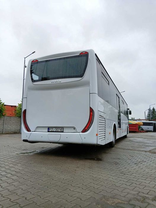 Irisbus IVECO CROSSWAY 2016, przebieg 317 tyś km, Klimatyzacja, 65 miejsc,