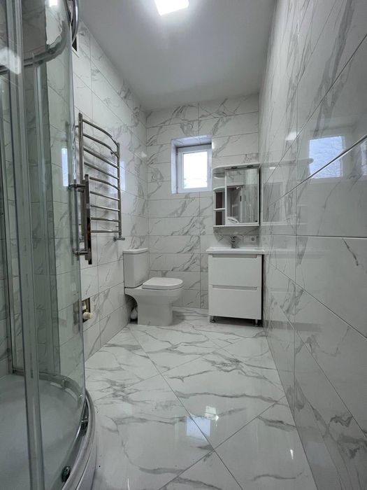 Оренда нового будинку спарки з окремим входом в Брюховичах