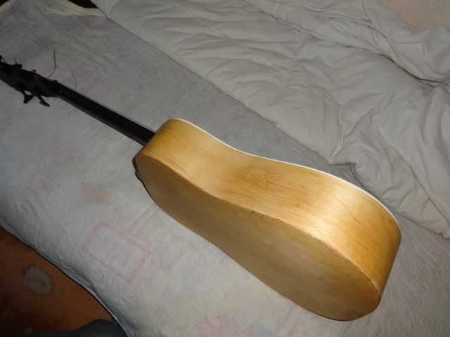 бас гитара Cremona aкустическая