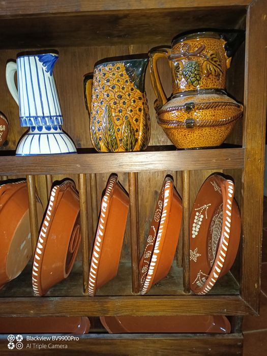 Louceiro antigo bem robusto lindo maravilhoso