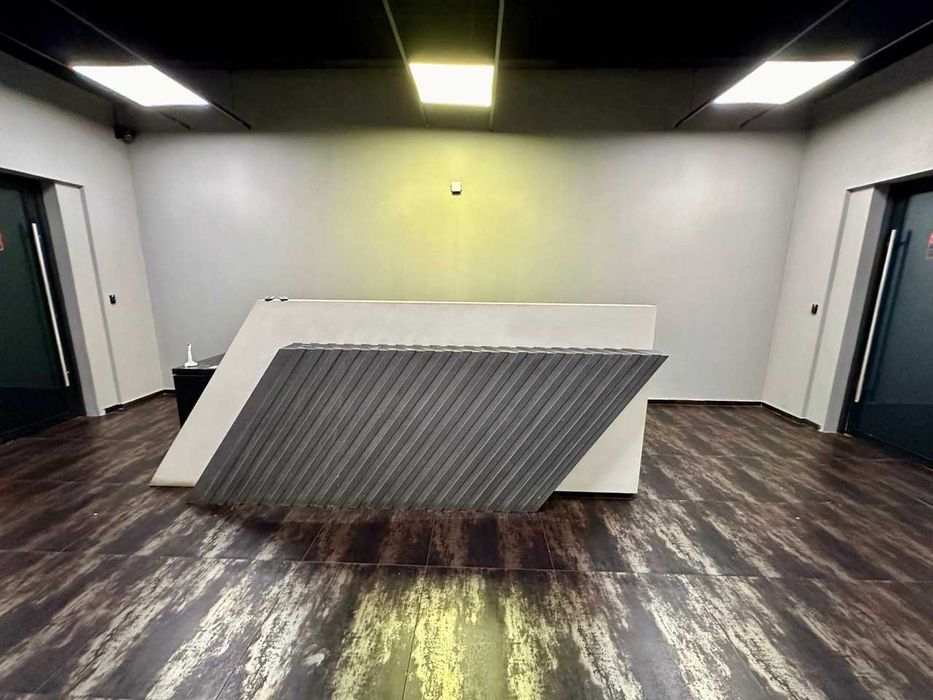 Офис с генератором, 2500 кв.м., метро Шулявка. ТРЦ COSMO MULTIMALL