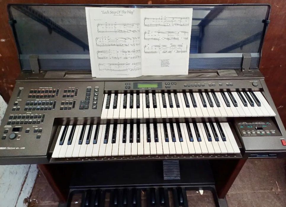 Yamaha Electone EL28 organy