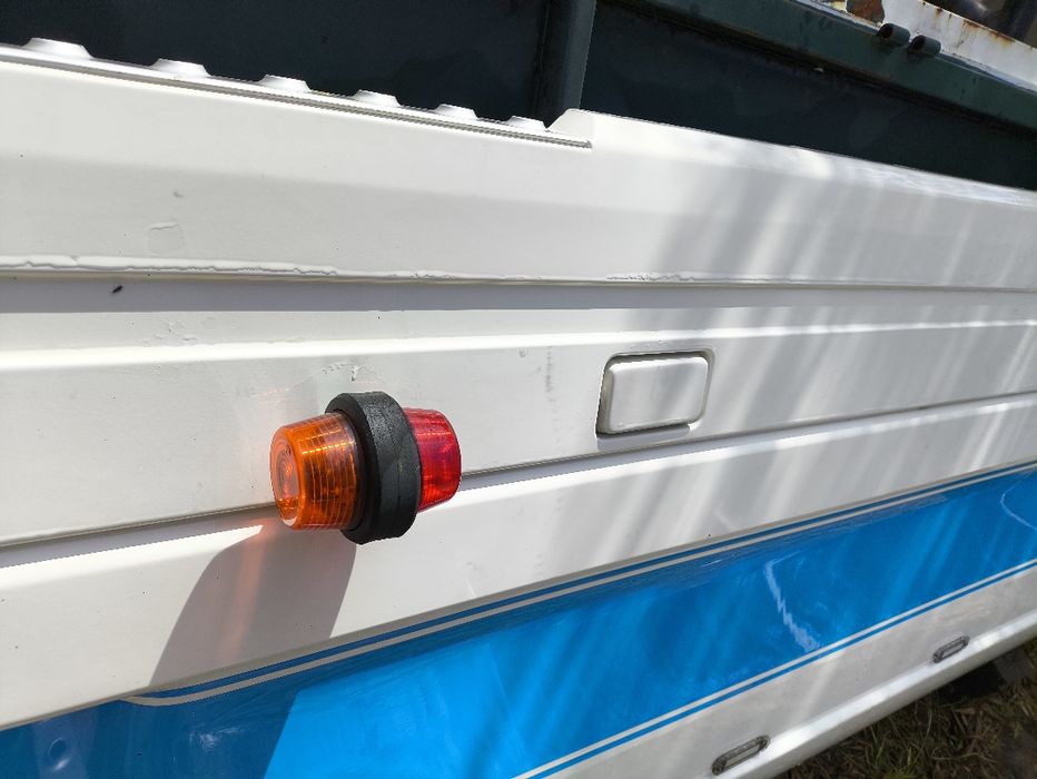 Saia lateral esquerda Scania R450 com patim Scania 2017