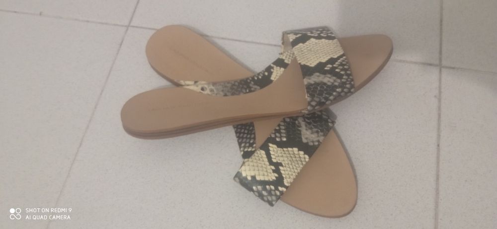 Chinela senhora n.39 Zara