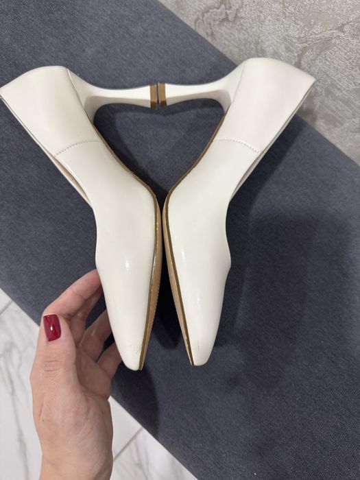 Весільні туфлі 36 р