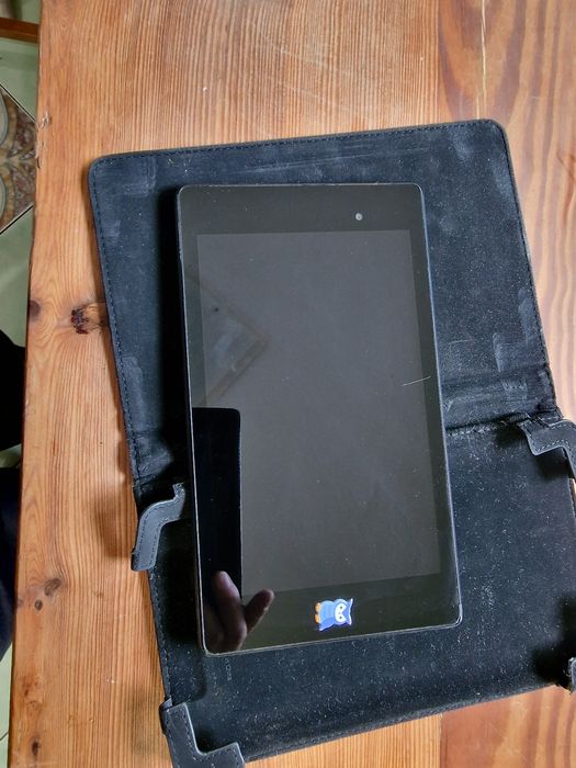 Mały tablet Asus Nexus