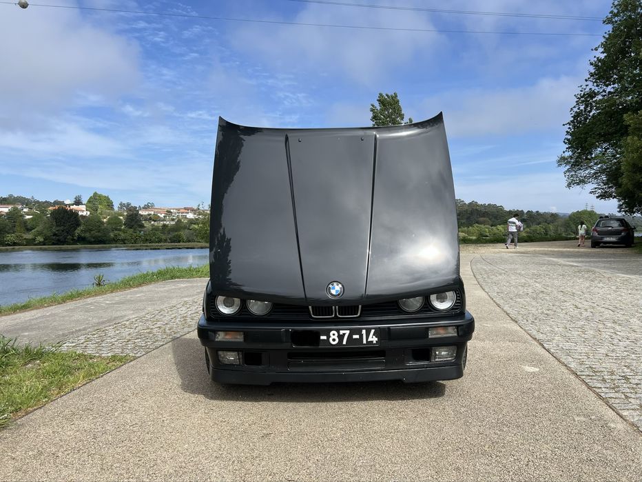 BMW E30 318i Coupe