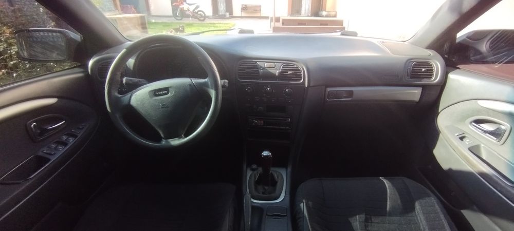 Продам Volvo v40 2002