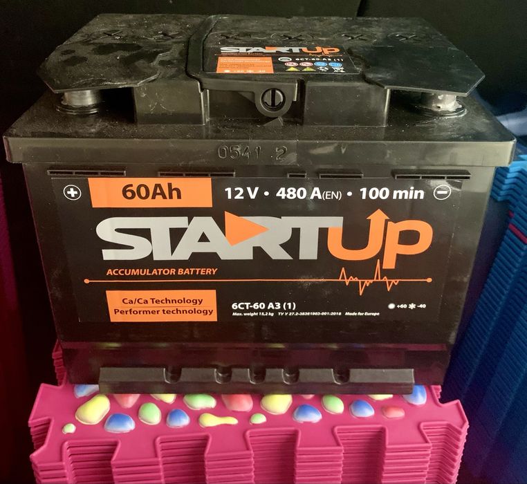 Терміново! Новий акумулятор StartUp 60Ah 480A