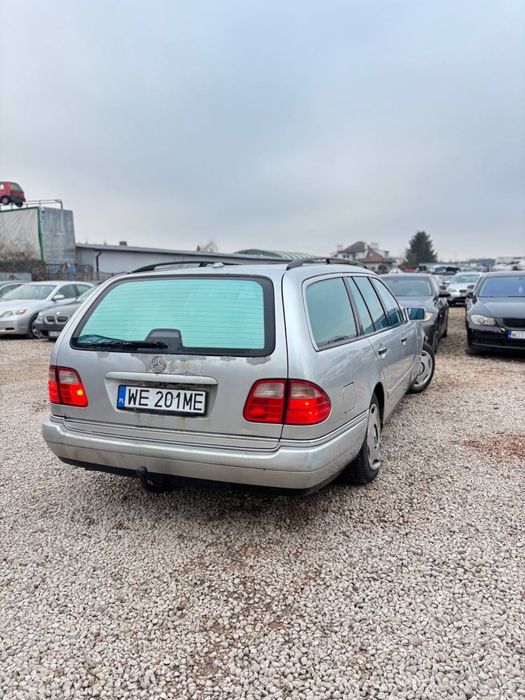 Na Sprzedaż Mercedes E Klasa 2.4LPG/1-wł/super at/klima/alu/zadbany