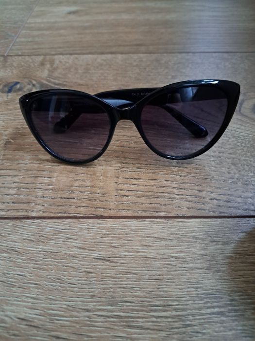 Okulary  przeciwsłoneczne  damskie