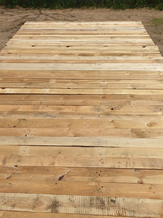 Palety z pełną podłogą gotowe podesty