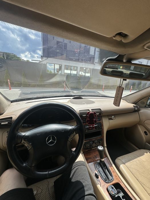 Мерседес w203 2.2 дизель