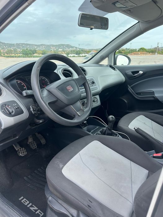 Carro Seat Ibiza — photo 5