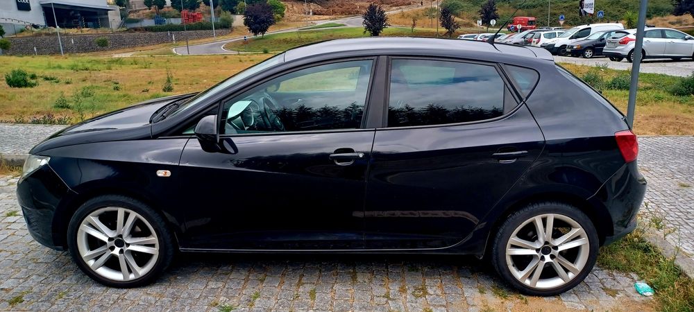 SEAT Ibiza 1.6 TDI 25 Anos – 09/2009 – Único Dono