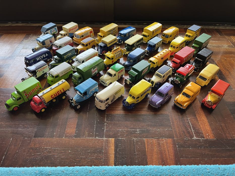 Coleção ‘Camiões Históricos’ Completa - Miniaturas 1/43 Altaya / Corgi