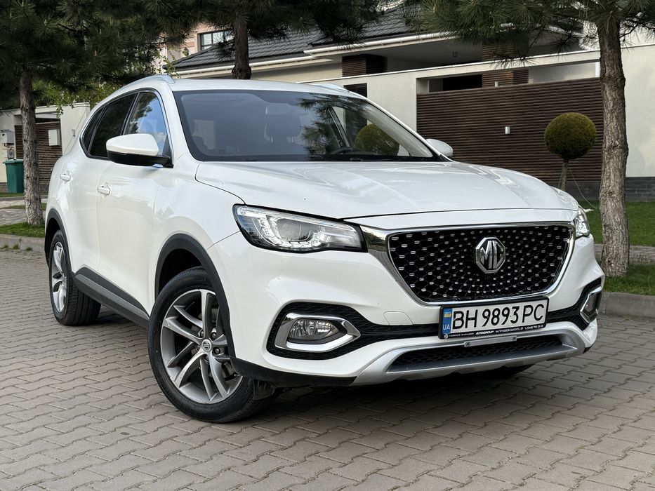 MG HS 2021г 1.5 бензин автомат