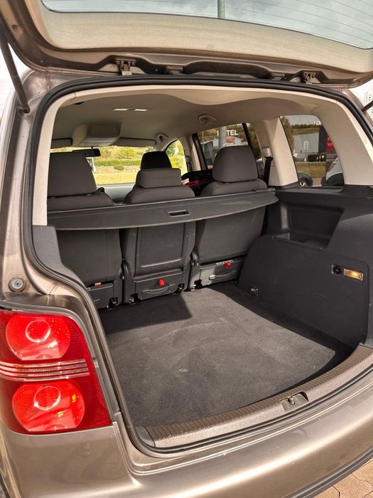 Автомобіль Vw touran 2007