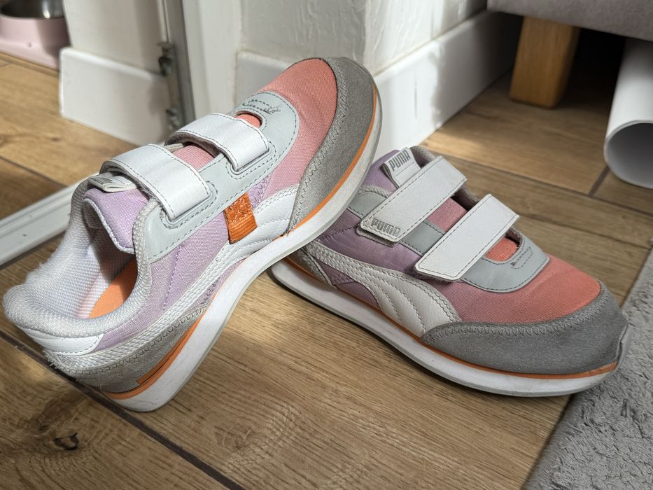 Дитячі кросівки Puma на липучках