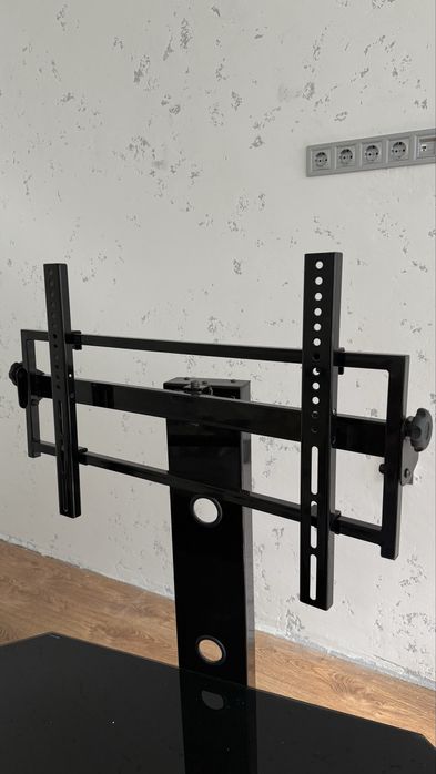 Кріплення під телевізор, полка під телевізор , тумба , скляна тумба