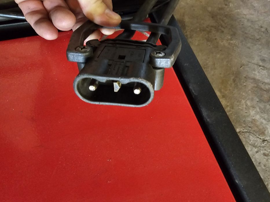 Ładowarka prostownik linde  automatyczna stacja BT do wózków widłowych