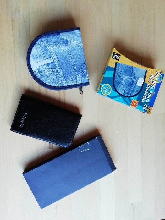 Carteira porta cartões Burberry + porta CDs