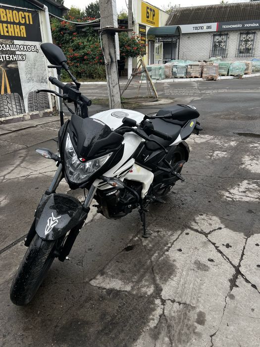 Bajaj pulsar ns 200