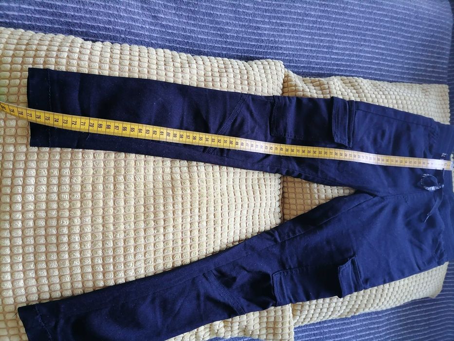 Spodnie legginsy dziewczęce czarne typu bojówki rozm 134