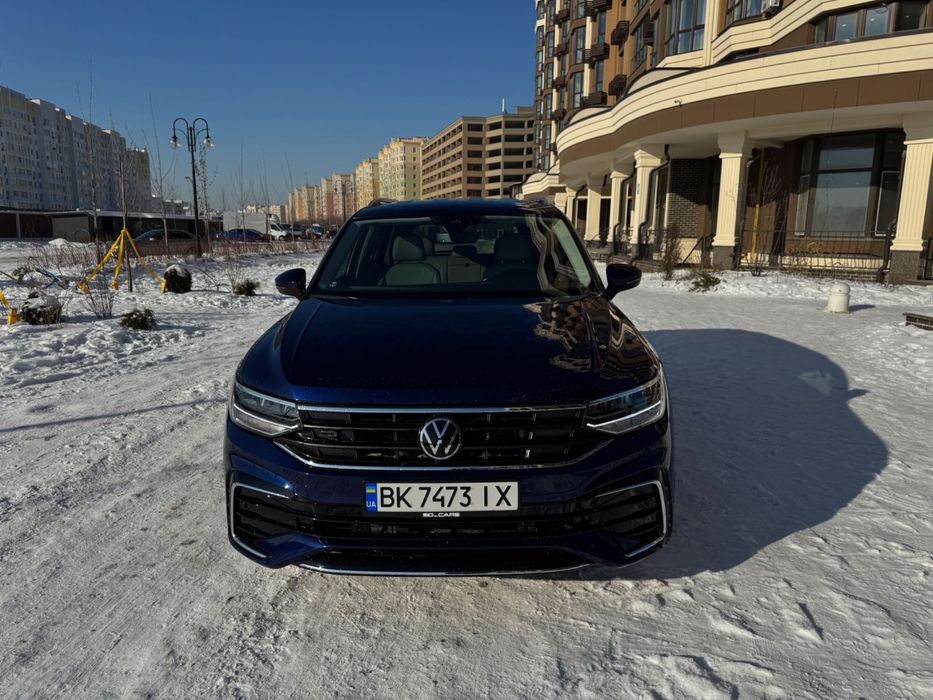 7місць, Шкіра, Електро привід багажника, Матрична оптика