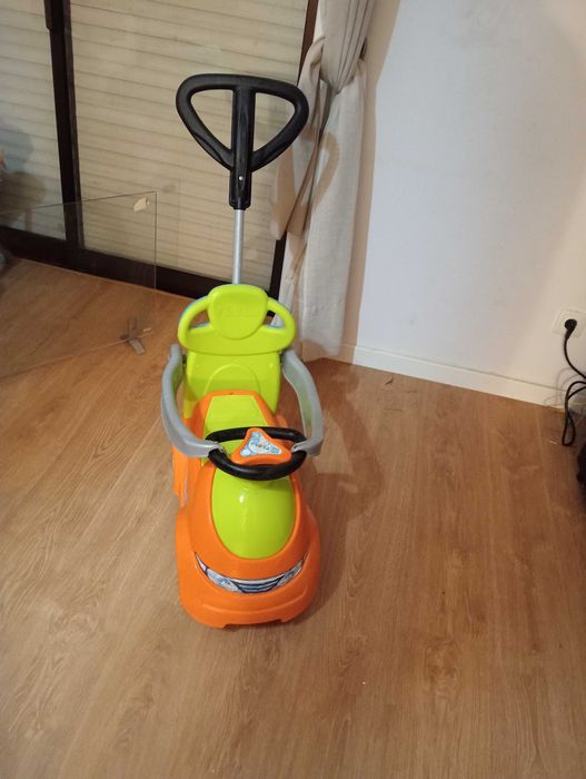 Tapete, carro com pega e bengala