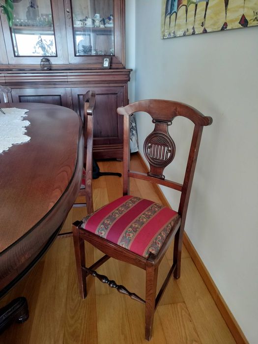 Móveis Sala Luís Filipe em Castanho