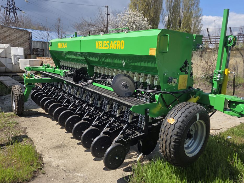 АКЦІЯ Зернова сівалка СЗМ 4 Ніка Велес Агро (Great Plains CPH-1500