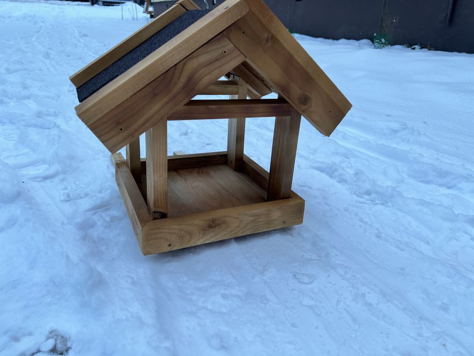 Karmnik zawieszany drewniany solidny