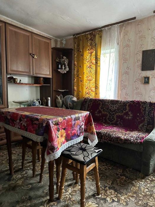 Продам будинок у місті Остер з ділянкою
