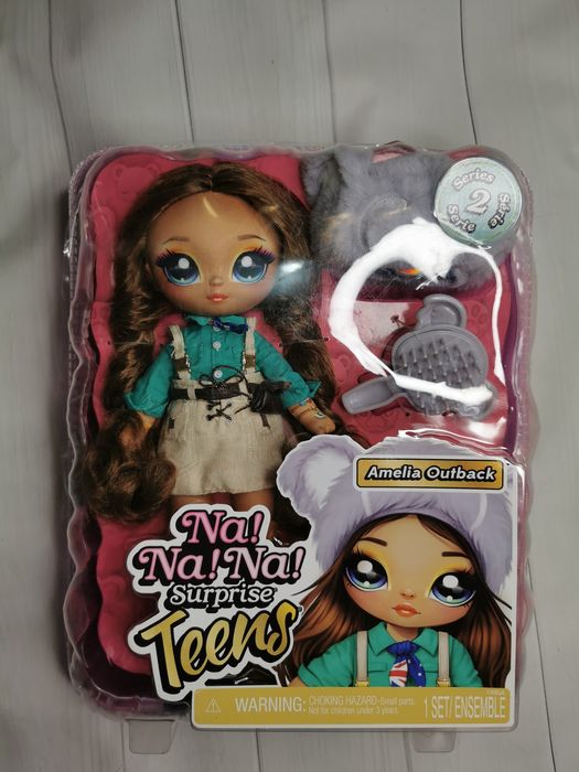 Na! Na! Na! Surprise Teens  Amelia Outback, нанана сюрприз