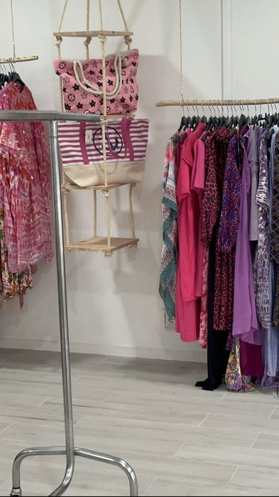 Suportes de roupa em madeira – artesanais