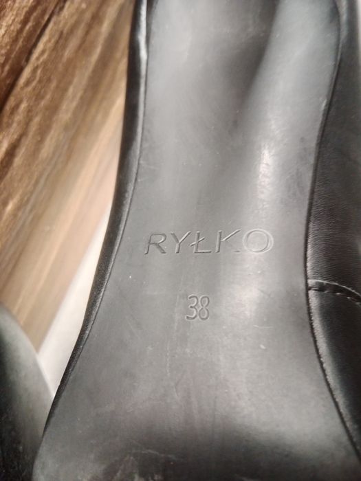 Czółenka Ryłko r. 38