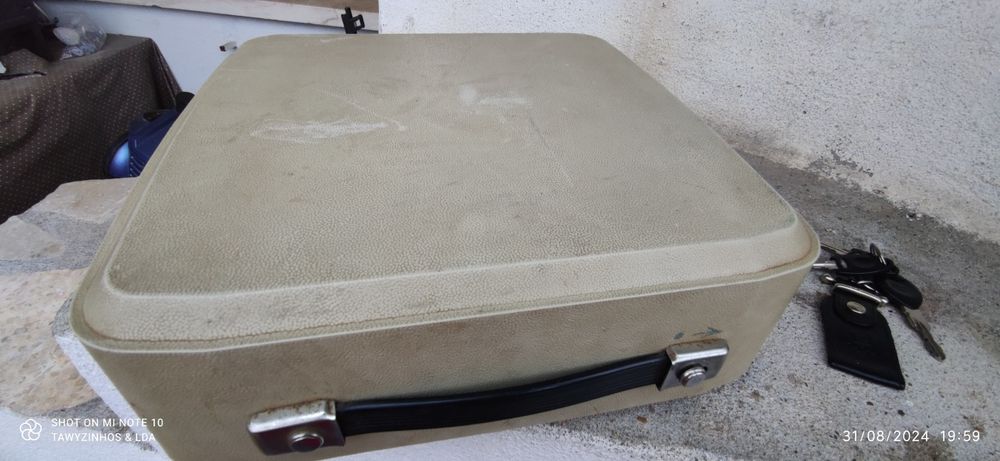 Maquina de Escrever Antiga