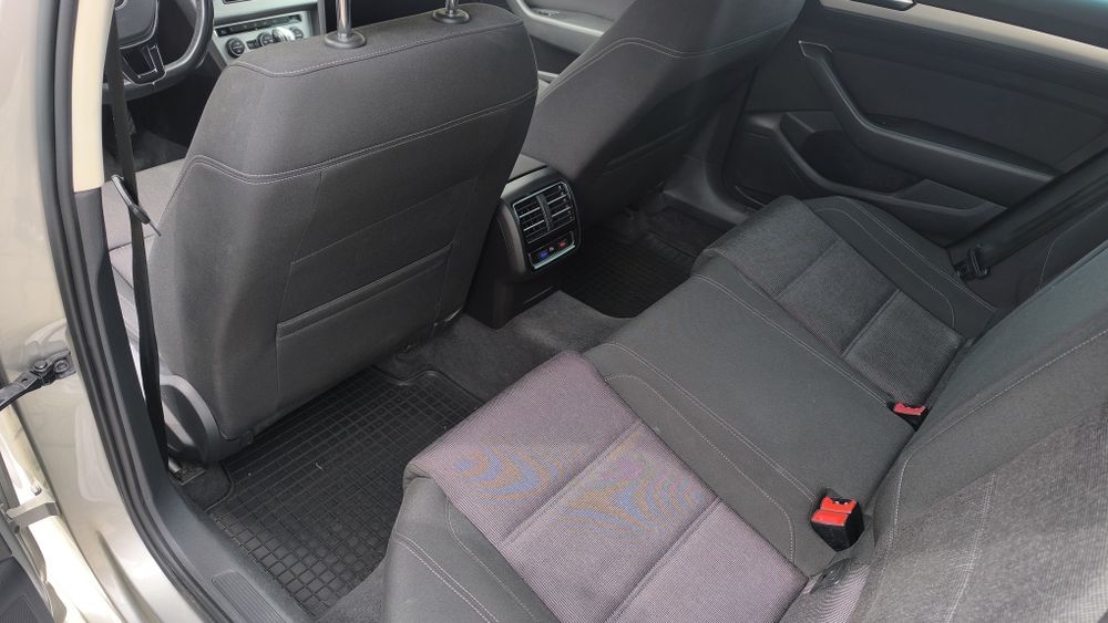 VW Passat 1.6 TDI  B8 BlueMotion