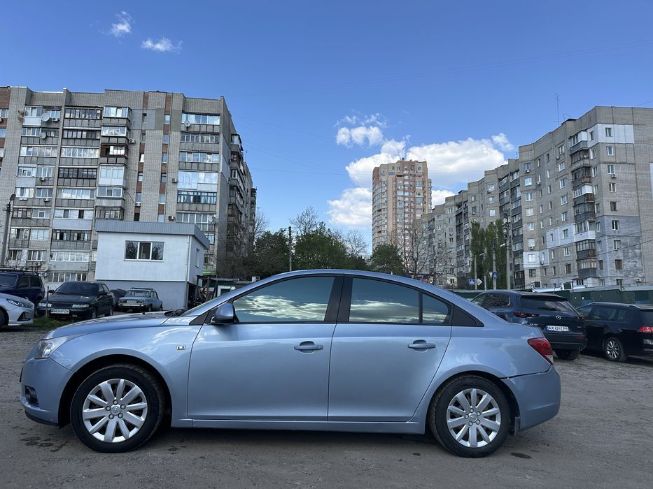 Продам Chevrolet Cruze в хорошому стані 2011