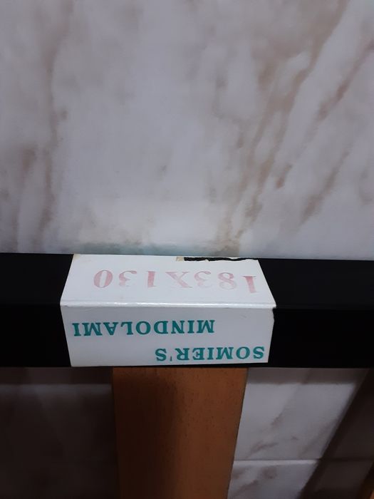 Estrado de cama 1m85cm x 1m33cm