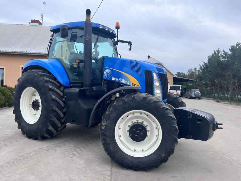 New Holland t8030 jak Case magnum John Claas