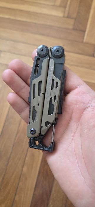 Leatherman Signal coyote multitool