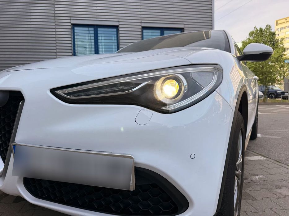 Alfa Romeo Stelvio Alfa Romeo Stelvio Q4, 2.0T - 200 km, Biały, Automat,