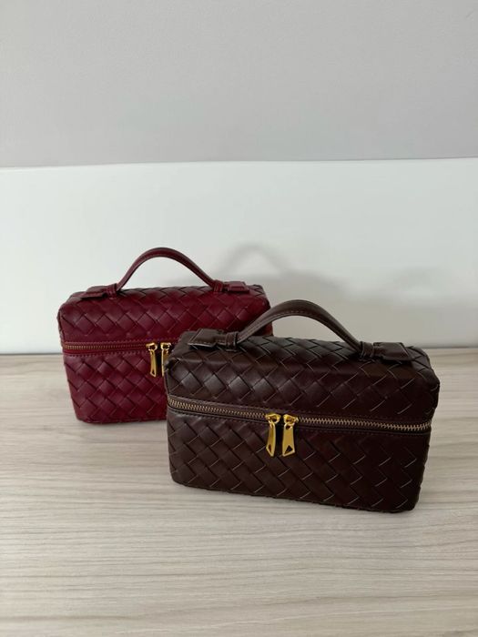 Сумка  в стилі bottega veneta