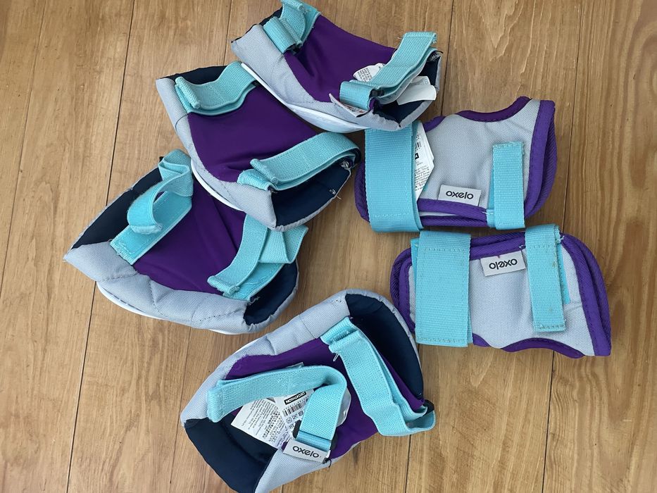 Patins 4 rodas tamanho 30,5 / 34 de menina, com marcas de uso à frente