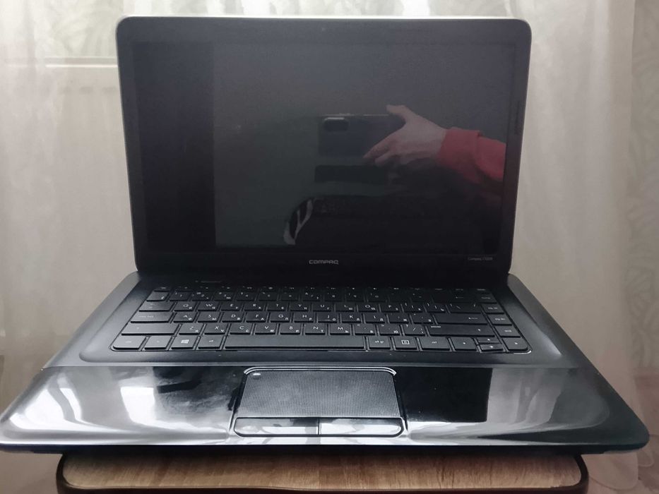 Продам робочий ноутбук для простих задач.