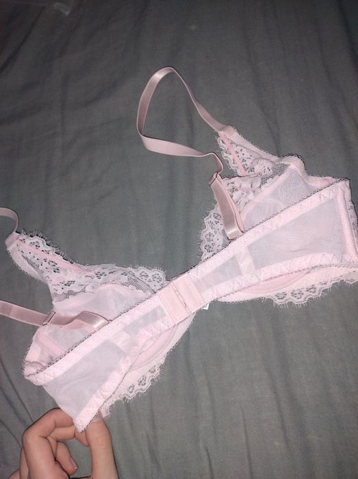 Różowy pudrowy biustonosz stanik koronka sexy transparentny bielizna